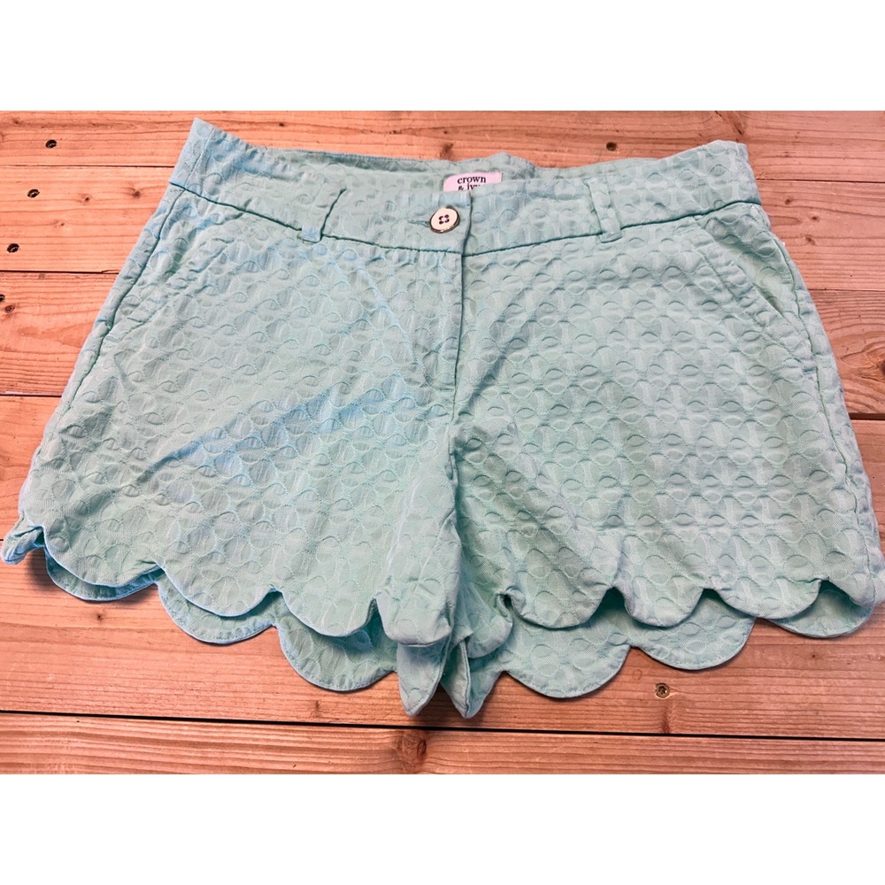 Crown & Ivy Shelby Shorts Scalloped Hem‎ Textured Mint Green Size 4